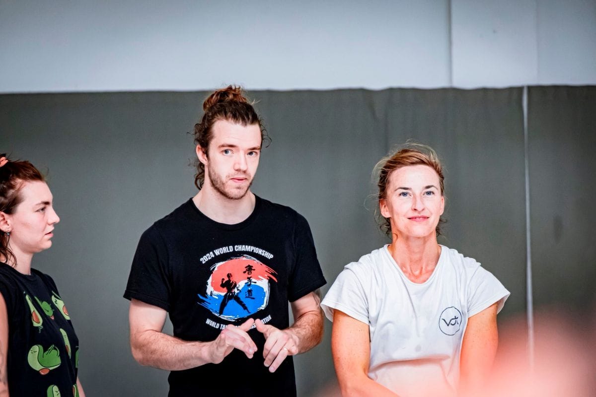 INTENSIVO con LAURA VANHULLE y OLIVER RUSSEL