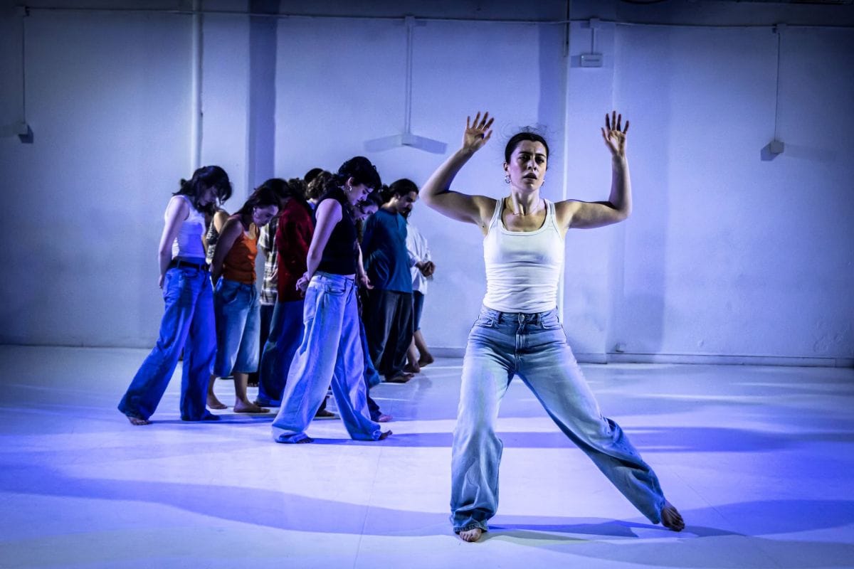 'LA FÁBRICA' Creación con CÍA. DESCALZINHADANZA. Irene Vázquez y Pedro Núñez Delgado